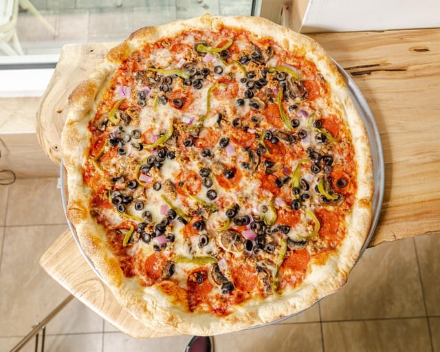 Large Specialty Pizzas, 18".